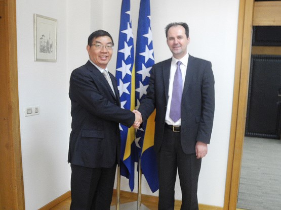 Zamjenik predsjedavajućeg Doma naroda Safet Softić susreo se s ambasadorom NR Kine u BiH